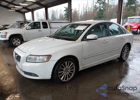 2009 Volvo S40 2.4I z USA, uszkodzony, nr VIN YV1MS390892463032